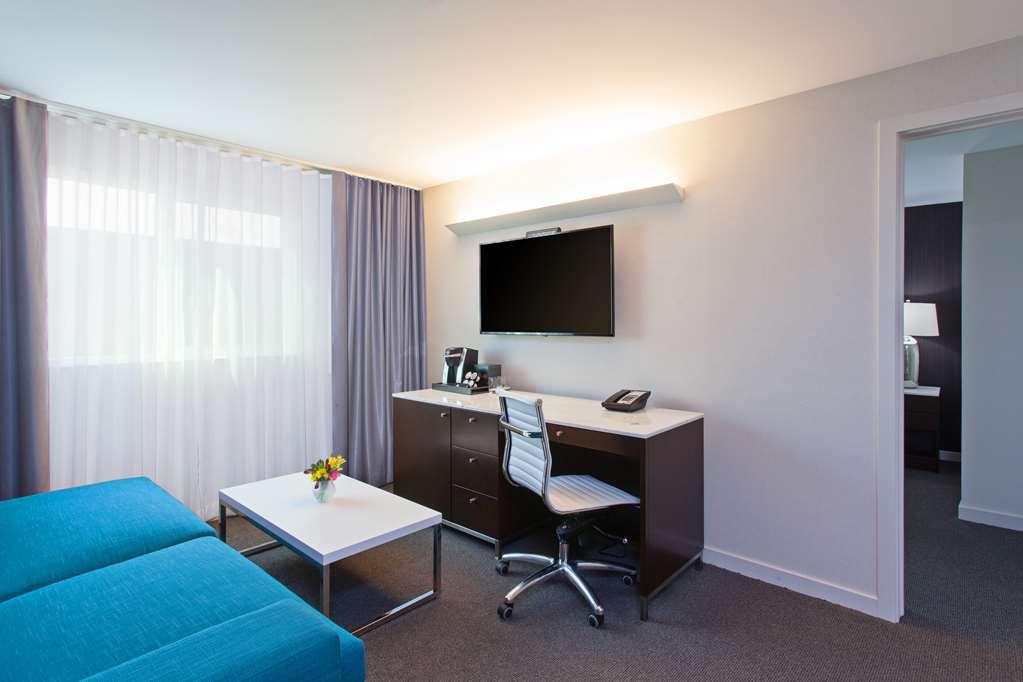 Lucent Hotel