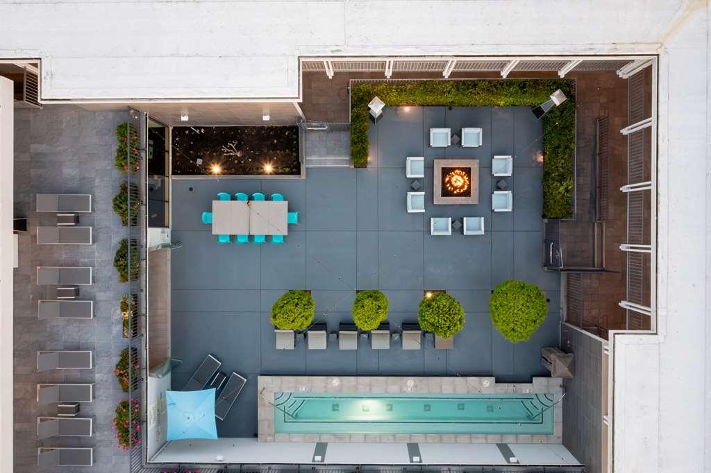 Hotel Lucent