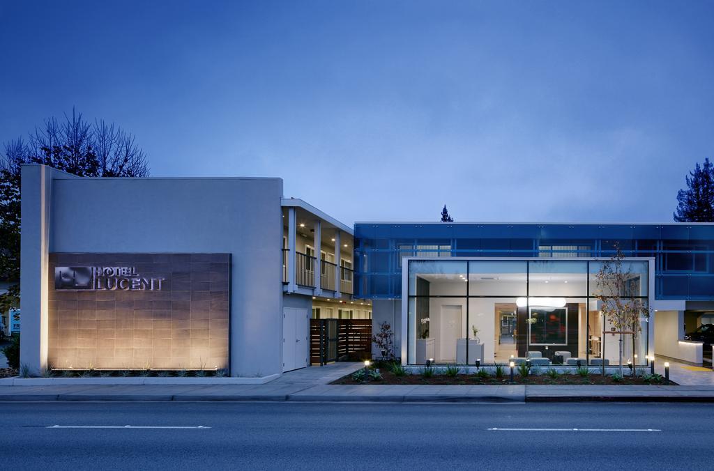Hotel Lucent 3*
